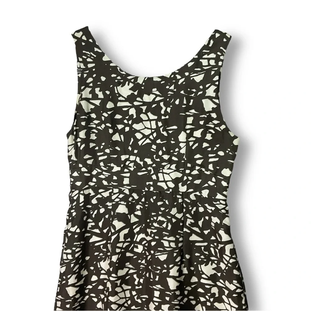 Banana Republic Silk Dress Sz 8 Sleeveless V Neck Pockets Midi Brown Abstract Ne - Picture 8 of 11
